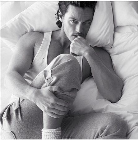 Pillow tweets Pillow tweets: Hot naked celebrities via W magazine will make you salivate.