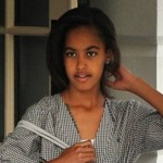 Pictures: Malia Obama ass is now a drooling sensation on twitter.