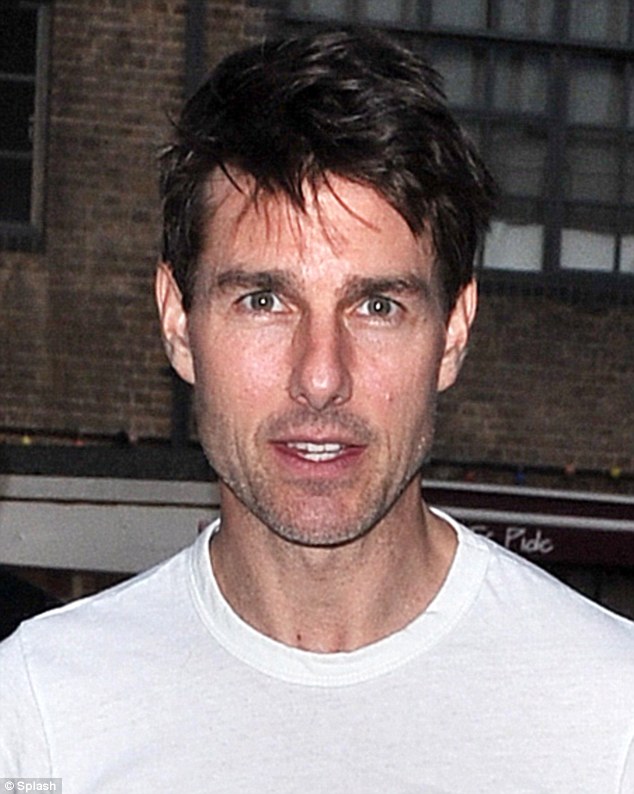 Tom Cruise massive weight drop caused by stress of divorce to Katie Holmes.