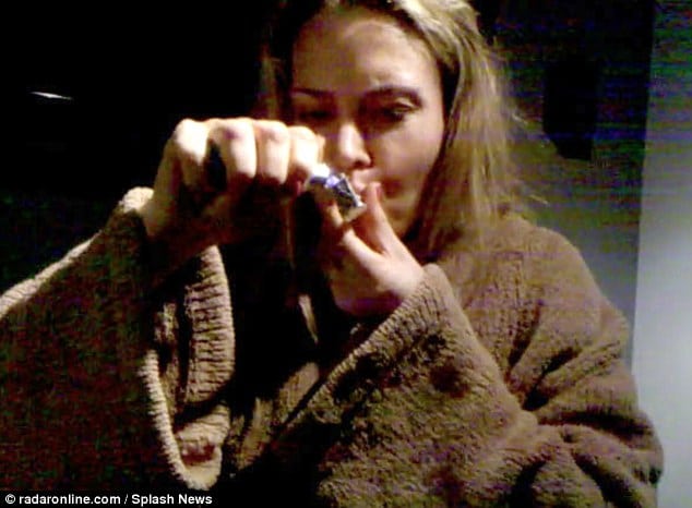 Heres A Video Of Brooke Mueller Smoking Crack Scores 1500 Meth Too