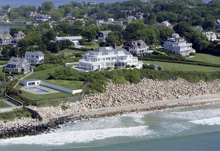 taylor-swift-rhode-island-home-is-a-seawall-of-grief-for-neighbors