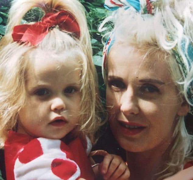 Peaches Geldof posted 7 family photographs