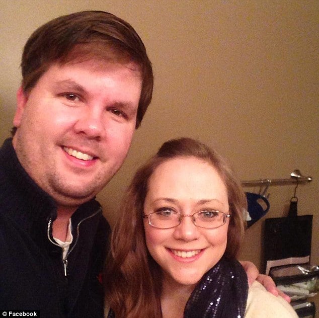 Justin Ross Harris Wife Leanna Tells Funeral He Is A Wonderful Daddy 