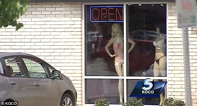 Sexy Hustler store mannequins blamed for accidents 