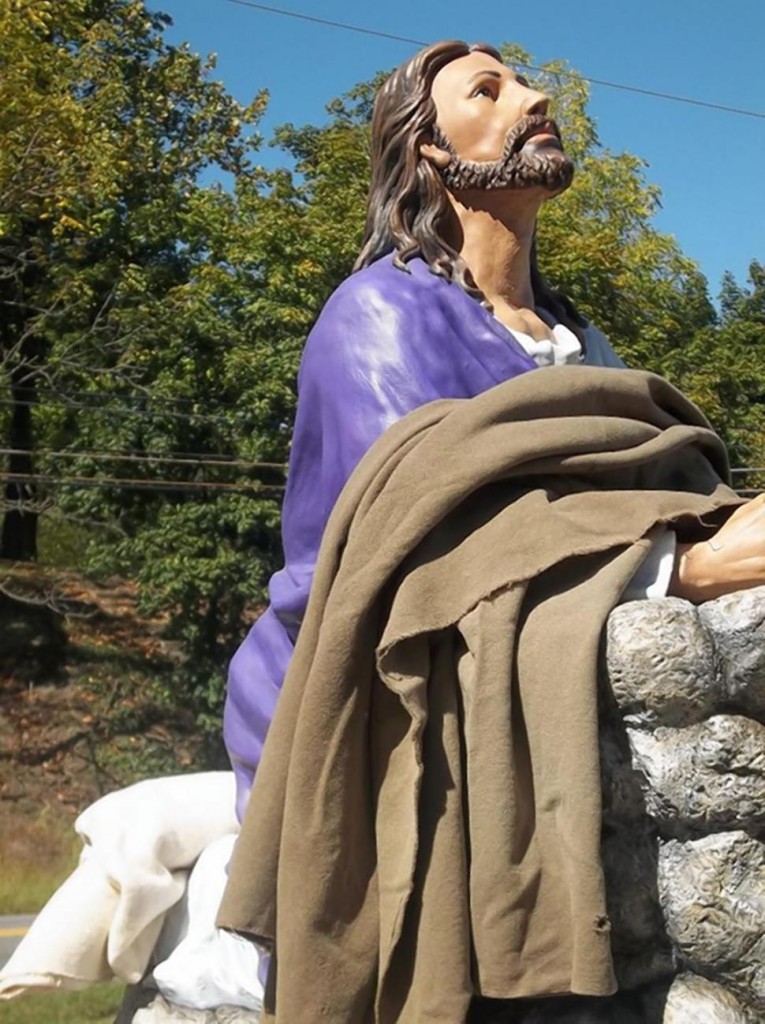 Teen Faces Jail After Simulating Oral Sex With Jesus Statue 6270