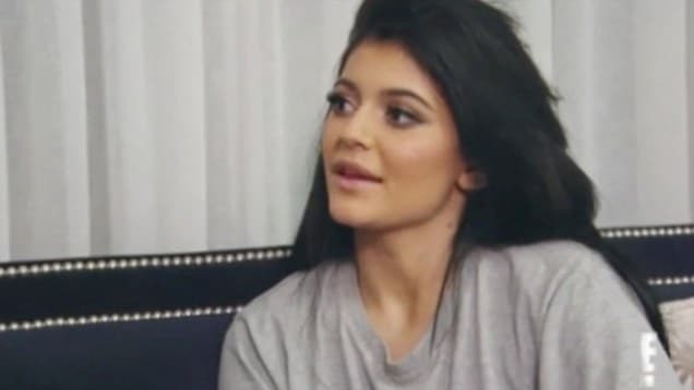 Kylie Jenner Tells Fan To Get The Fxck Out Of Her Face ‘i’m Not Kendall ’