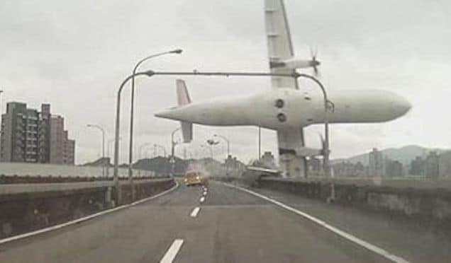 TransAsia Pilot cut off wrong engine