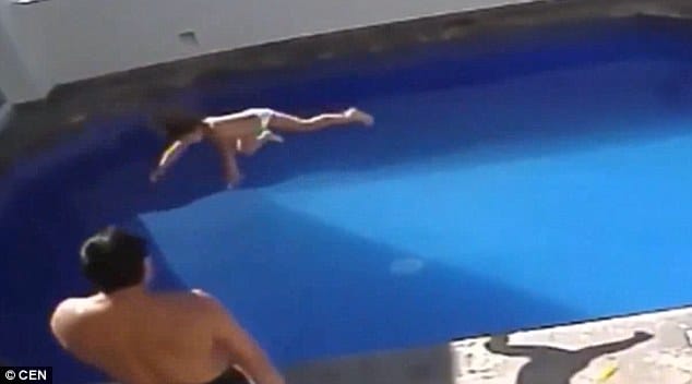 Mexican stepfather throws 3 year old daughter in pool to drown
