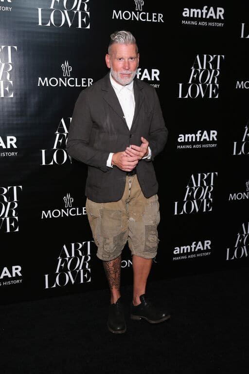 Moncler art for love amfAR 