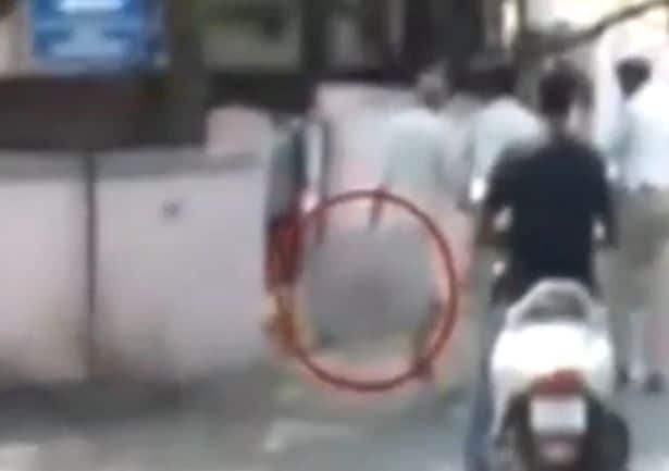 Pune Indian man carries cheating wife’s head during stroll