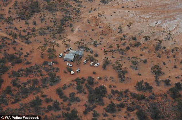 Reginald Foggerdy survives 6 days in the outback eating ants