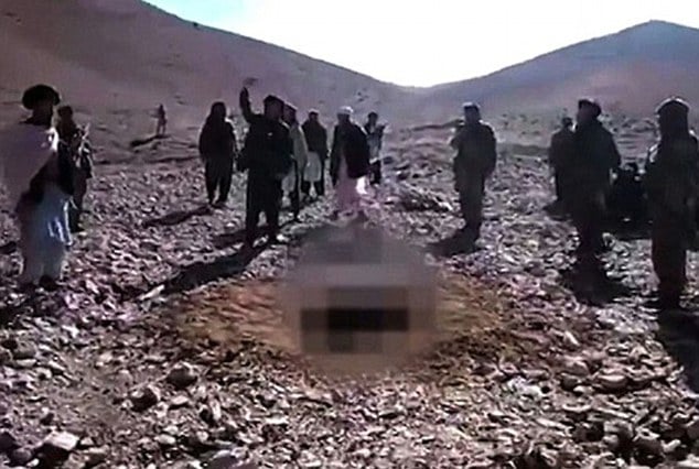 Al Qaeda stone Yemen woman to death for adultery