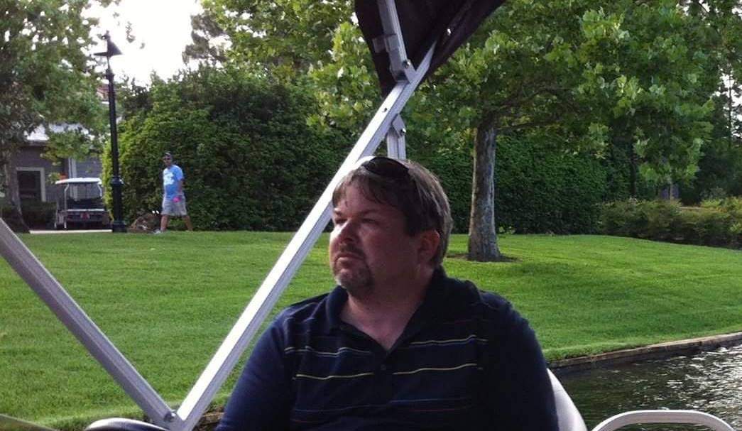 Jason Dalton Kalamazoo photos Insurance broker with kids