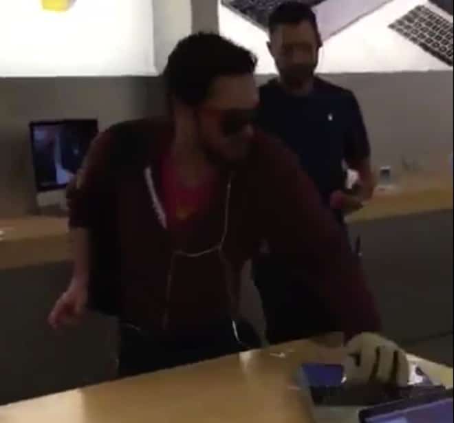 Man walks into French Apple store smashes iPhones