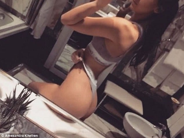 Romanian 18 year old model selling virginity