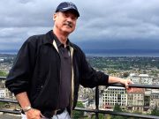 Geoff Fearns United Airlines passenger threatened with handcuffs after refusing to give up seat for ‘priority traveler’ Geoff Fearns