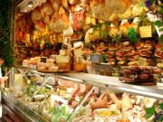 4 reasons why food is the best part of traveling Food best part of traveling
