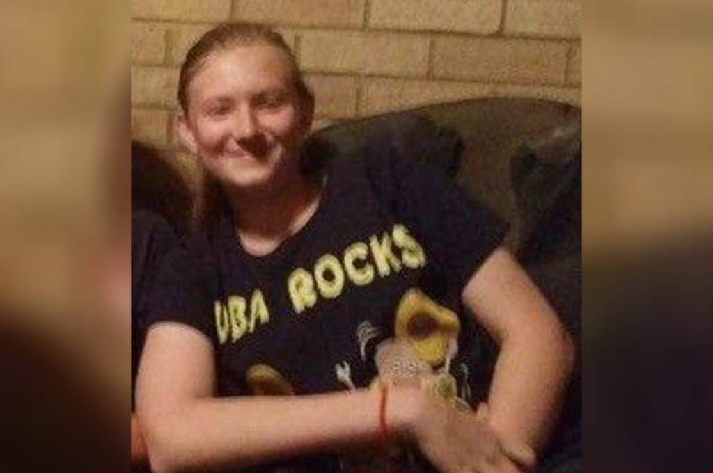 How Madison Coe Texan Teen Dies After Dropping Cell Phone In Bath