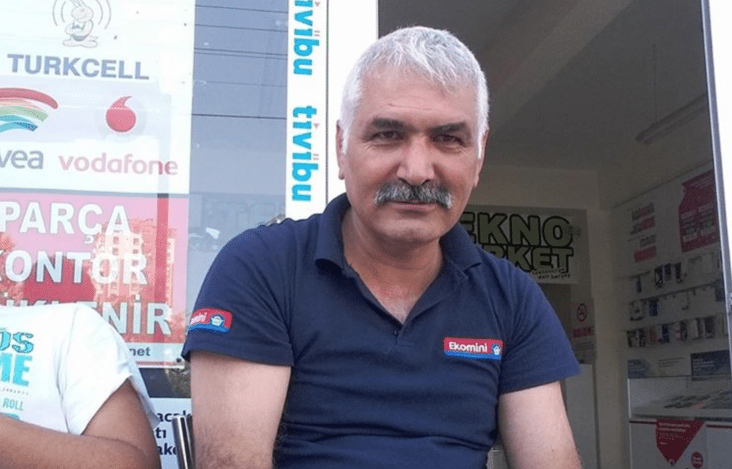 Video Ayhan Uzun Turkish Father Live Streams Suicide Death After 9468