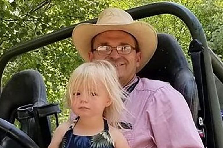 Gary Giles Utah dad dies from rabies after letting bats land on his hands