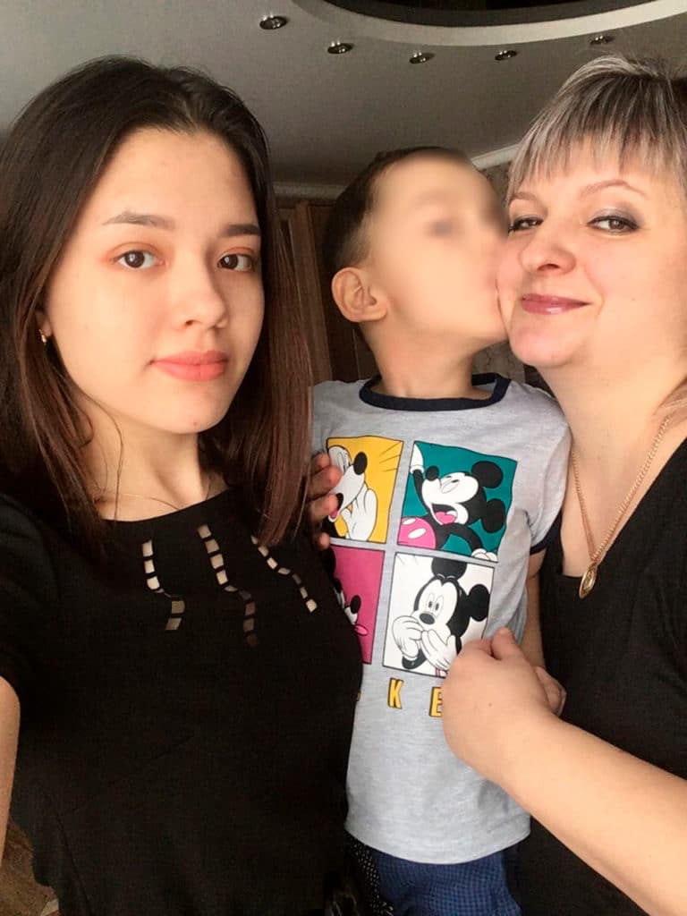 Karina Baymukhambetova selfie photos Russian girl killed by freight train picture