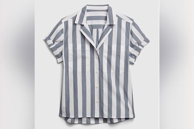 gap uniform shirts