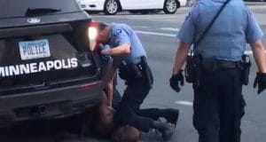 Minneapolis cop with knee on neck of black man dies