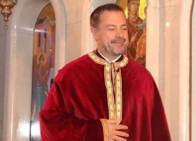 Nikolaos Kakavelakis Lyon priest