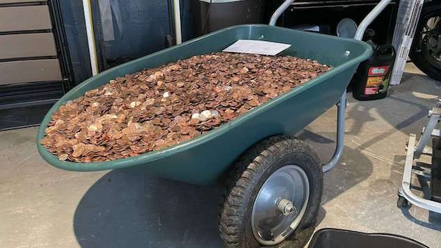 Andreas Flaten paycheck: Georgia man owed $915, gets 90,000 pennies 