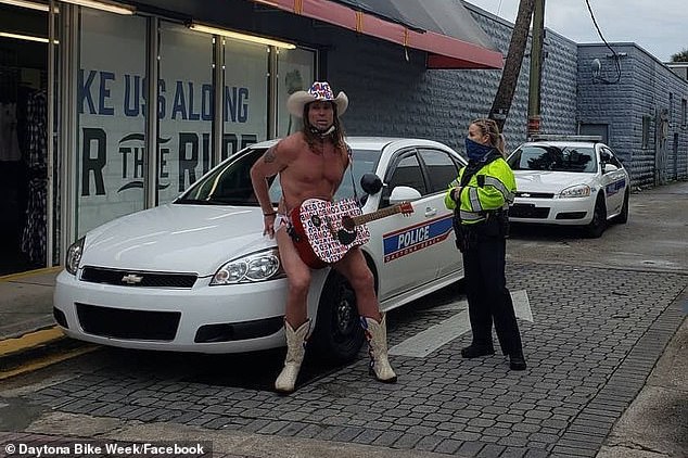 Robert Burck Times Square Naked Cowboy aggressive panhandling arrest