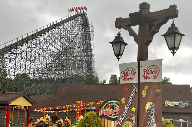 Woman dies riding roller coaster at Indiana theme park