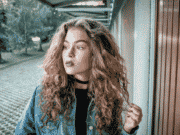 nineties fashion is making a comeback