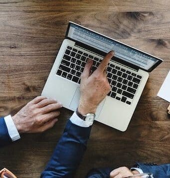 choosing an essay helper
