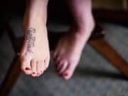 sell feet pictures