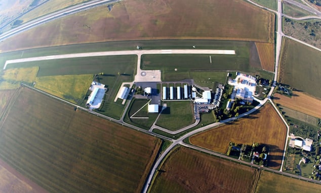 Rochelle skydiving accident leads to Illinois skydiver, 40, dying, after colliding with second diver, who survived, moments after both men took off with Chicagoland Skydiving Center in freak parachuting accident.