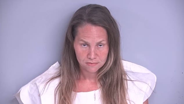 Mindy Michelle Osteen shoots & kills Christopher Travis Jones the father of her children outside Starke daycare center in Florida.