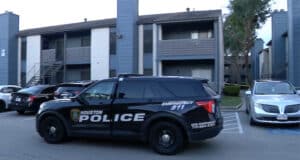 Meadowglen murder-suicide: 3 young kids looking for food lead cops to the bodies of their mother & father at a West Houston apartment complex