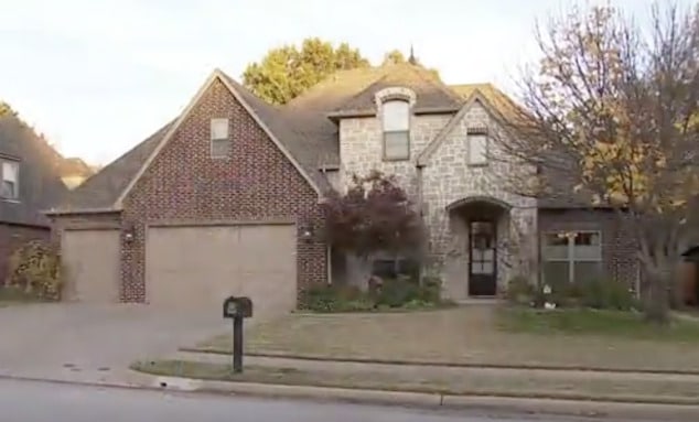 Keith Barton Cathey, Oklahoma man tries to hire hitman to kill homebuyers who sued him over bat infested house he sold them