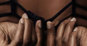 Shopping for plus-size bra combing comfort & style for curvier women: it's not a one-size-fits-all phenomenon, but a tailored experience.