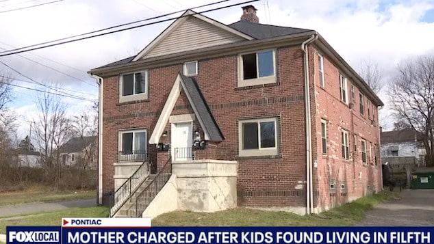 Teriomas Tremice Johnson, Pontiac, Michigan mom arrested abandoning three children to live with no running water, surrounded by human waste and no food. 