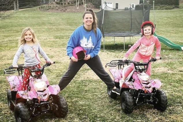 Kingsport, Tennessee house fire in Sullivan County on Christmas Day leaves mom critically injured, 2 daughters dead.