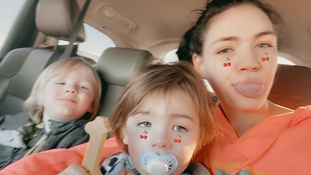 Krystal Farmer.Flint Township, Michigan charged with child abandonment leaving 2 special needs kids in filth ridden home with no clean clothes or food.