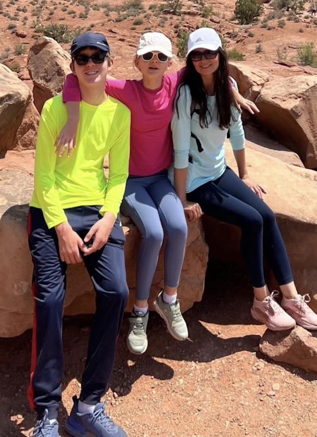 Monika Rubacha, Lakewood Ranch, Manatee County, Florida mom kills two kids then self in murder-suicide