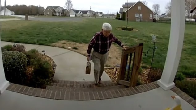 Richard Pulley DoorDash driver arriving at Brittany Smith's Manchester, TN home