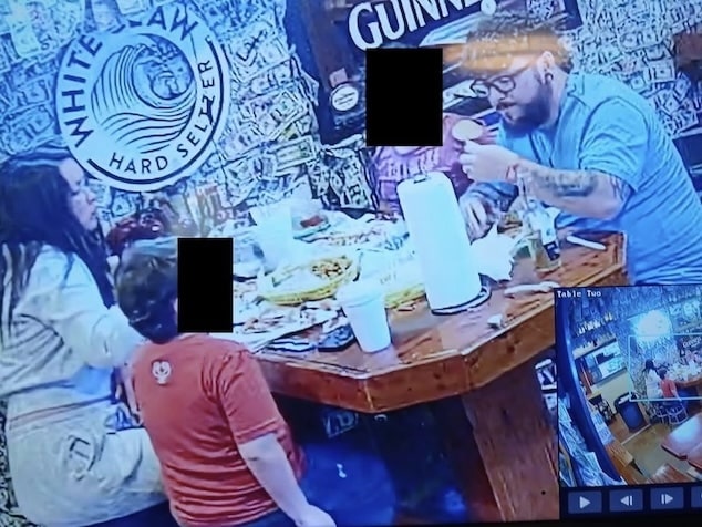 Salina & Cory Coffey of Harrison, Ohio id as vacationing 'dine and dash couple' not paying restaurant bill