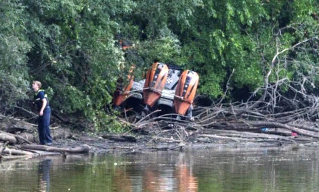 Fox River, Lisle, Illinois boat crash leaves one dead, two others injured.